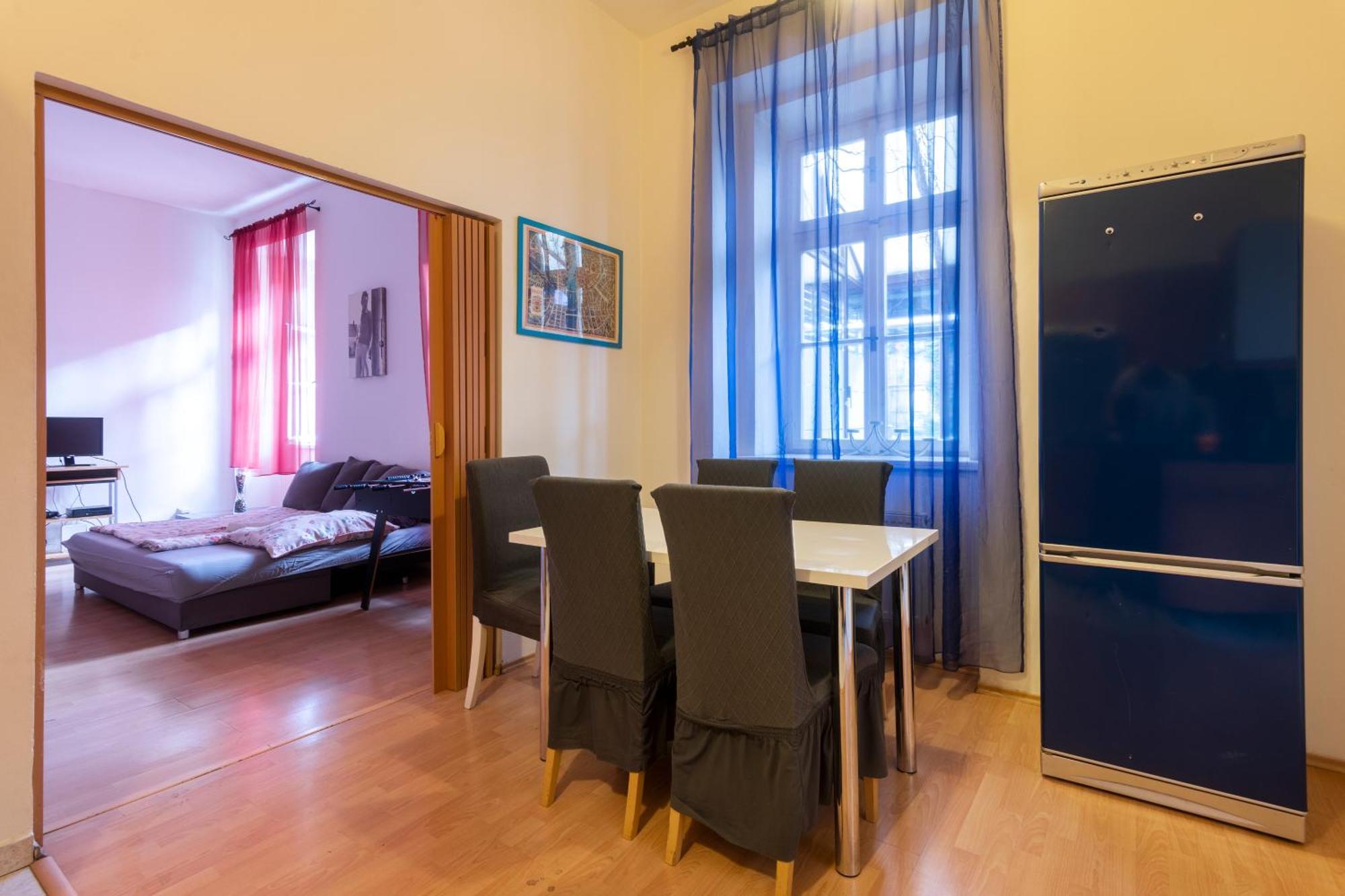 Apartment Stepanska Прага Екстериор снимка