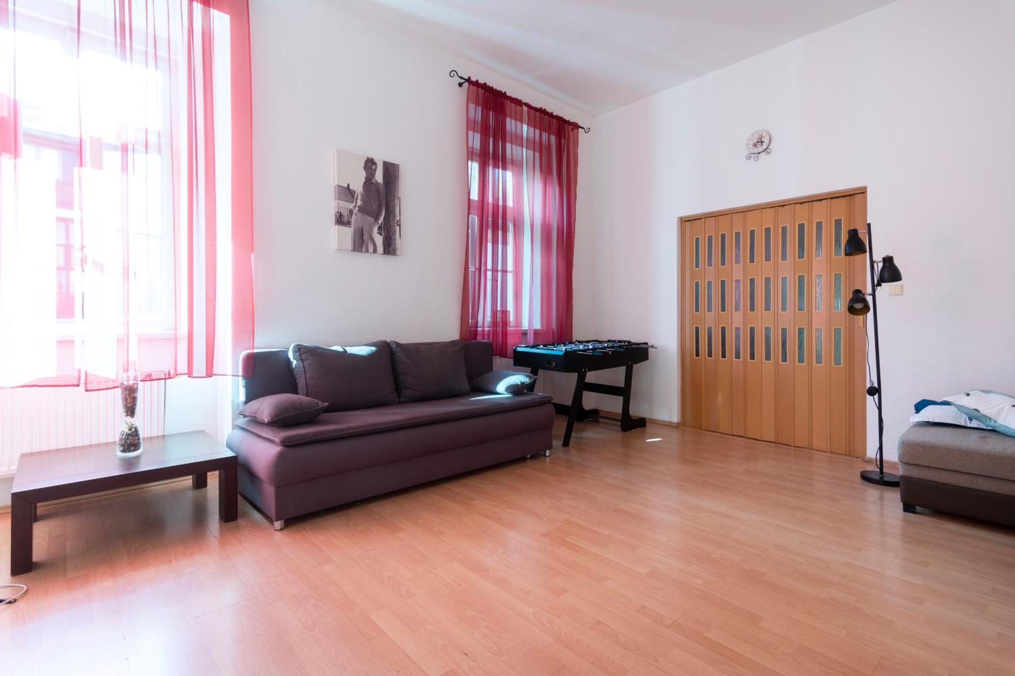 Apartment Stepanska Прага Екстериор снимка