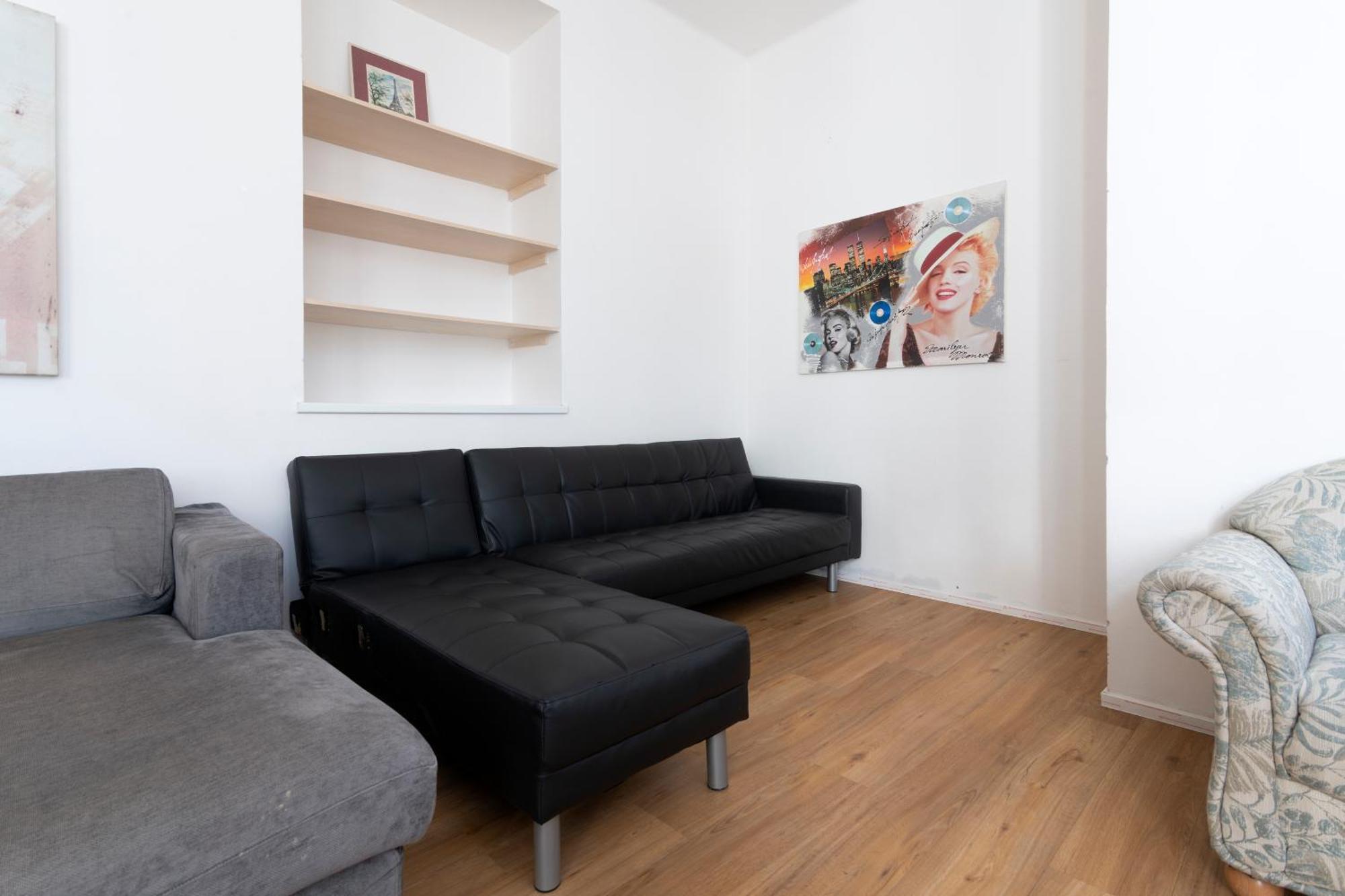 Apartment Stepanska Прага Екстериор снимка