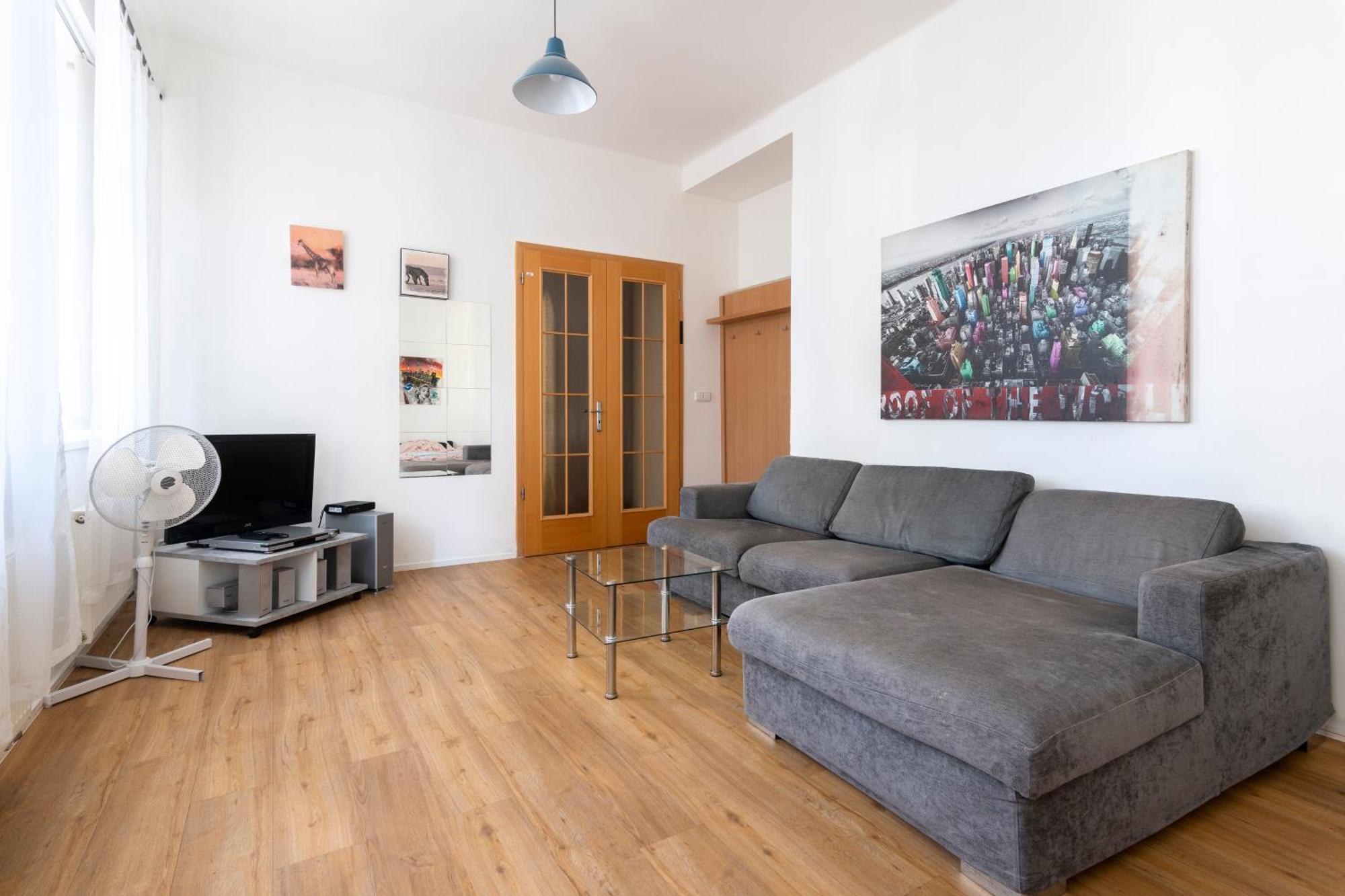 Apartment Stepanska Прага Екстериор снимка