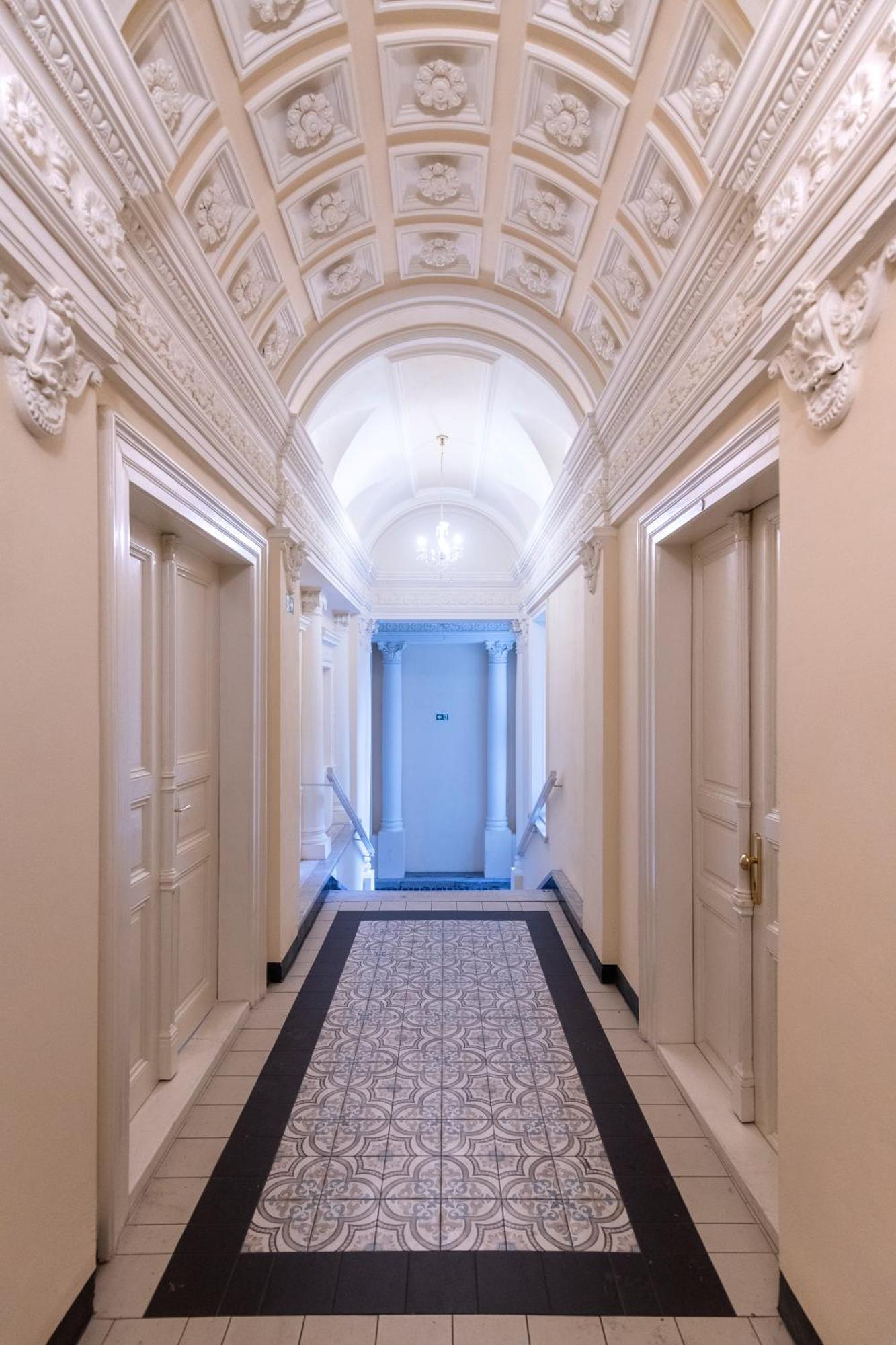 Apartment Stepanska Прага Екстериор снимка