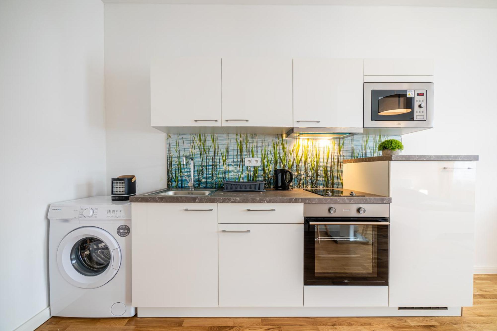 Apartment Stepanska Прага Екстериор снимка