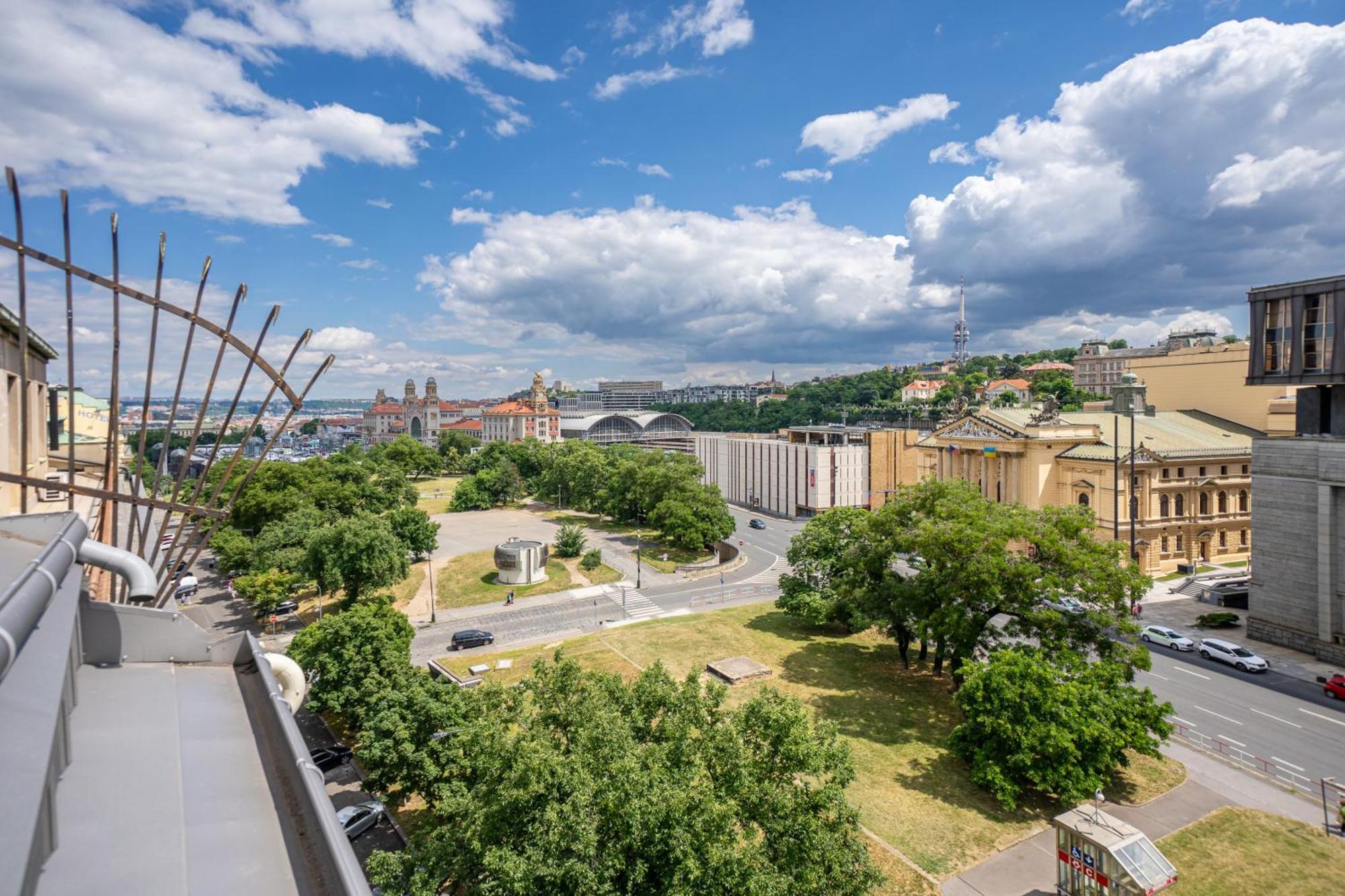 Apartment Stepanska Прага Екстериор снимка