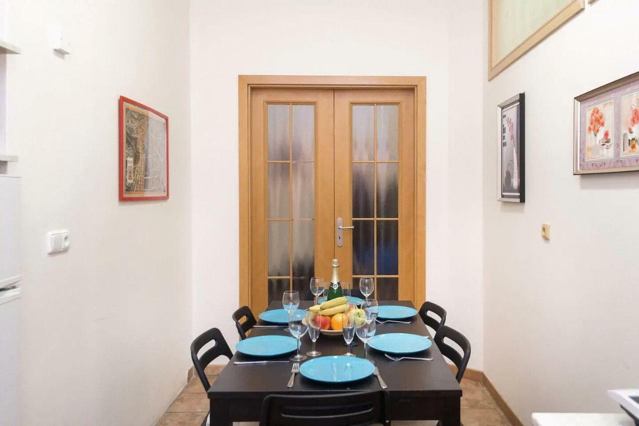 Apartment Stepanska Прага Екстериор снимка